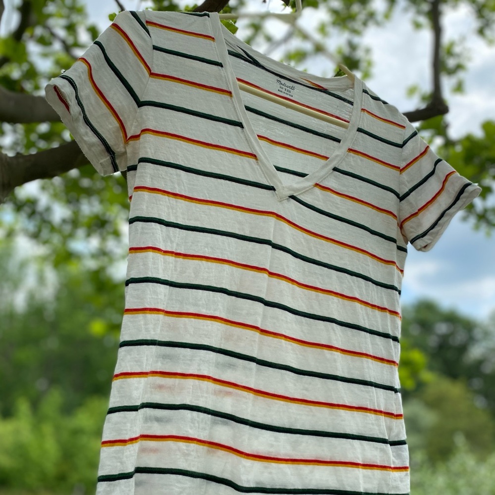 ❌SOLD❌ ⚡️Madewell | Cream Striped V-neck Tee | EUC | XXS ❤️ 1 Tiny Flaw - Picture 14 of 17